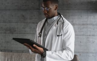 r courier medical courier