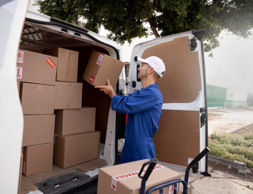 Staying Cool in the Summer: How R Courier Drivers Make Deliveries Safely in the Heat